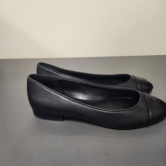 Michael Kors Dylyn Ballet Flats Black Sz 7.5. Excellent Condition - Picture 3 of 9
